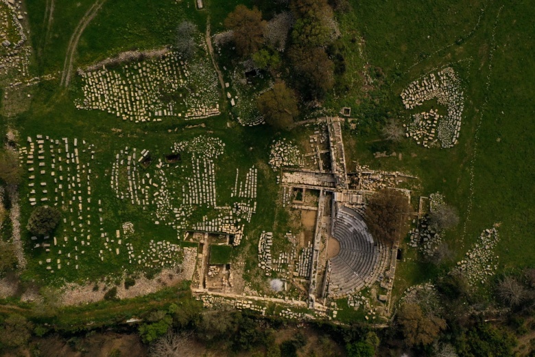 Teos Antik Kenti'ndeki Dionysos tapınağı restore ediliyor