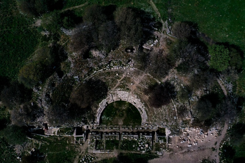 Teos Antik Kenti'ndeki Dionysos tapınağı restore ediliyor