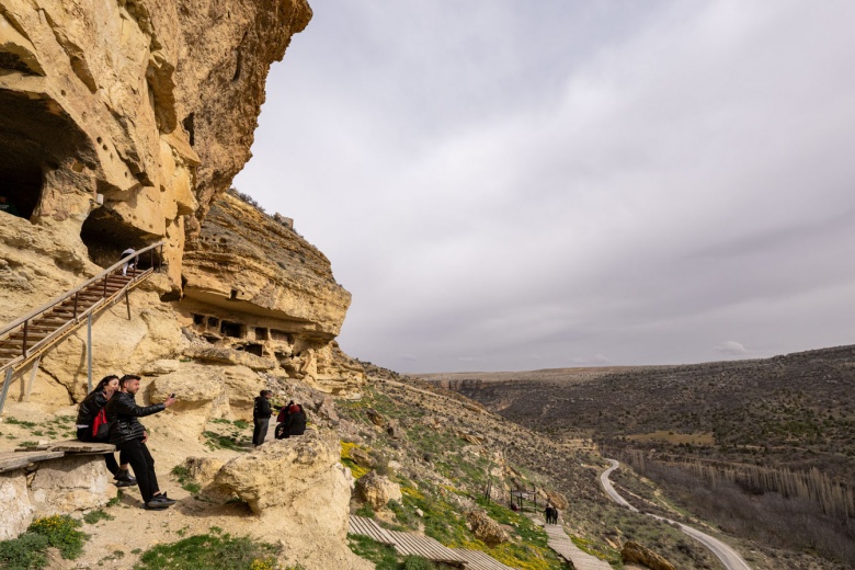 Karaman Manazan Mağaraları