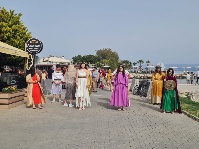 Edremit’te, Antandros Antik Fest coşkusunun ilk gününden renkli manzaralar