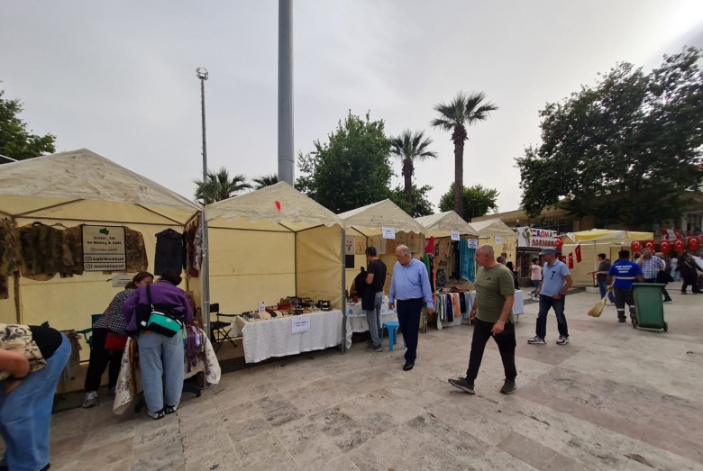 Edremit’te, Antandros Antik Fest coşkusunun ilk gününden renkli manzaralar