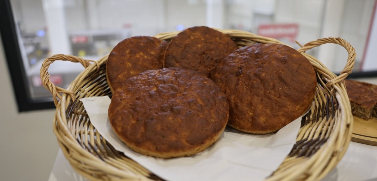 Küllüoba'da bulunan ekmek, bereket getirmesi için yakılarak gömülmüş