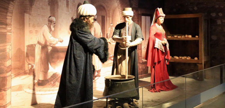 Manisa Müzesi yeni binasında ziyarete açıldı