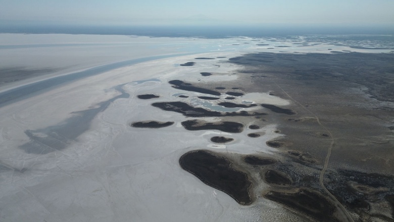 Tuz Gölü'nde tehlik çanları çalıyor