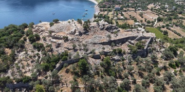 Amos Antik Kenti Tiyatrosunda çevre düzenlemesi tamamlandı