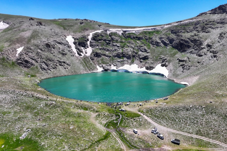 Çalyan Buzul Gölü