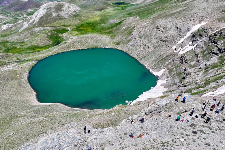 Çalyan Buzul Gölü