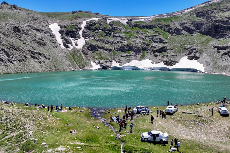 Çalyan Buzul Gölü