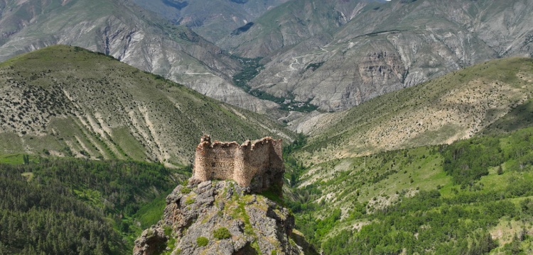 Erzurum Hırçer Kalesi nerededir?