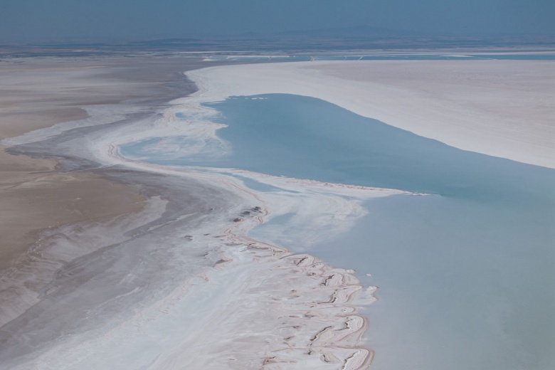 Kuraklık nedeniyle Tuz Gölü'ndeki flamingo sayısı azaldı