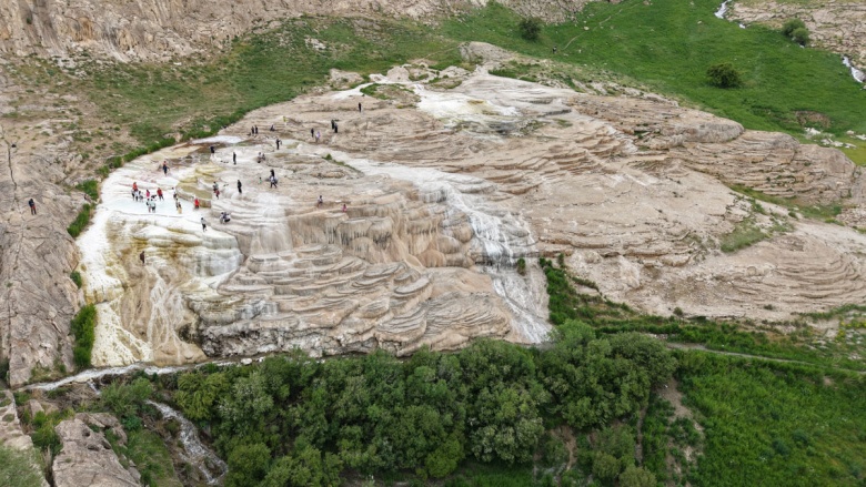 Başkale Travertenleri