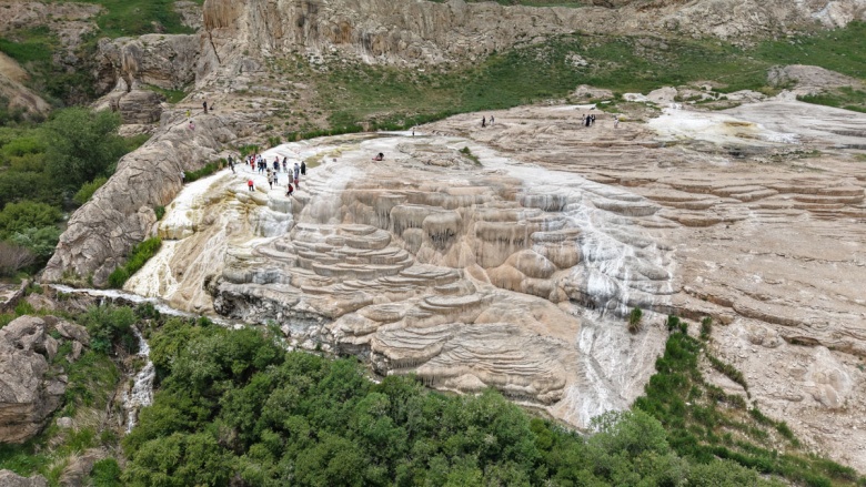 Başkale Travertenleri
