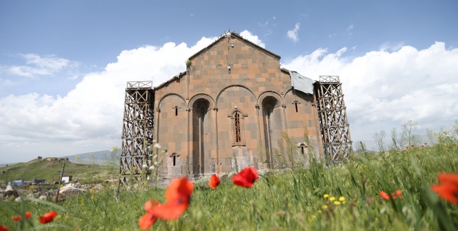 Ani Ören Yerindeki Fethiye Camisi restore ediliyor