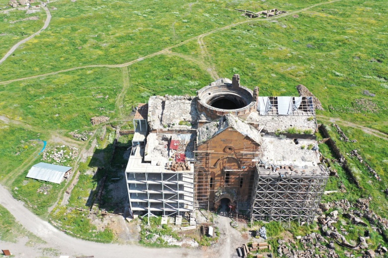 Ani Ören Yeri'ndeki Fethiye Camisi restore ediliyor