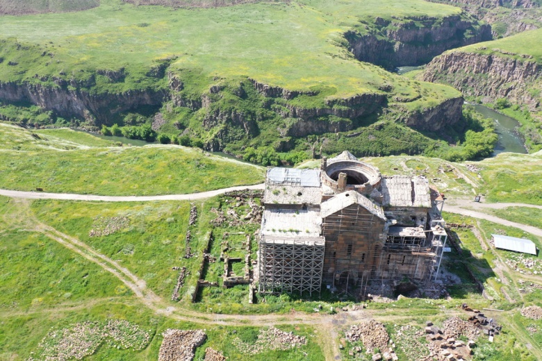 Ani Ören Yeri'ndeki Fethiye Camisi restore ediliyor