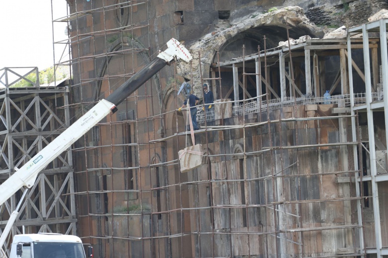 Ani Ören Yeri'ndeki Fethiye Camisi restore ediliyor