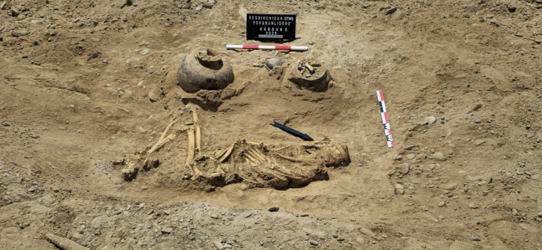 Keşikçidağ’da 3800 Yıllık Kurgan Bulundu