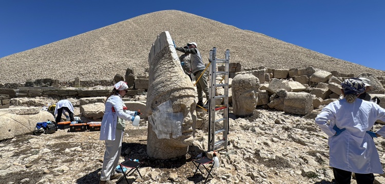 Nemrut Dağındaki Heykellere Nano Kireç Uygulaması İle Korunacak