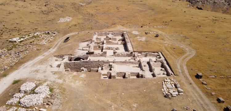 Tripolis Antik Kenti Kazılarında Yeni Bir Villa Ortaya Çıkartıldı