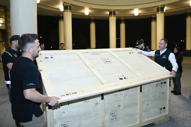 Marcus Aurelius Heykeli Turkiyeye Döndü