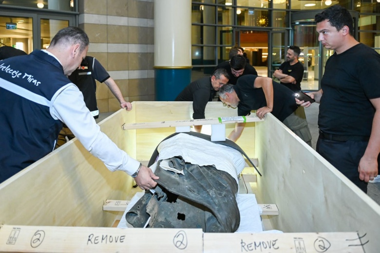 Marcus Aurelius Heykeli Turkiyeye Döndü