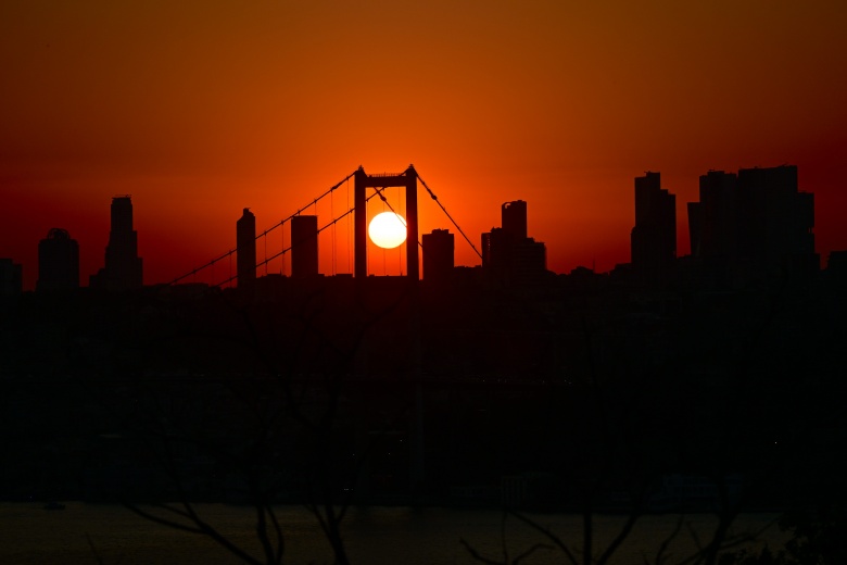 İstanbul'da gün batımı bile artık çirkinlik abidesi oldu: Kentin silüeti artık böyle!