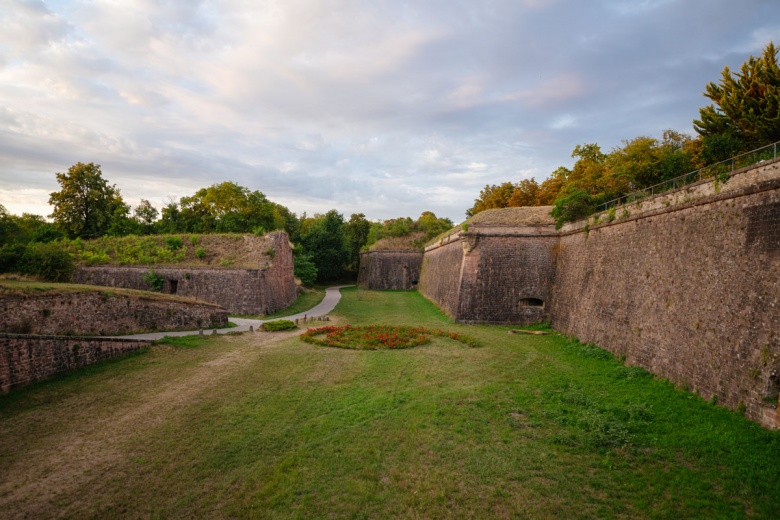 Sekizgen Planlı Şehir: Neuf-Brisach