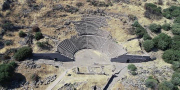 Assos Antik Kentindeki Tiyatro Restore Edilecek