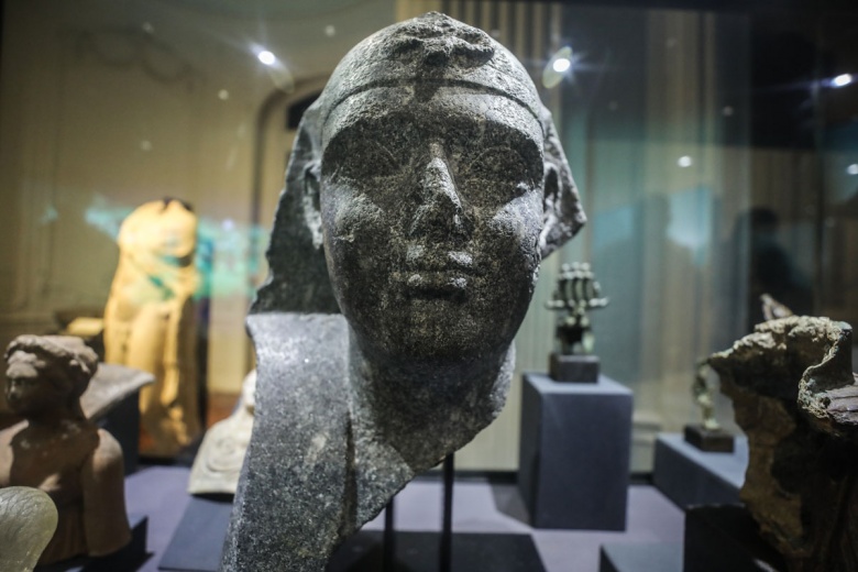 İskenderiye Müzesi'nde Batık Şehrin Sırları Sergisi Açıldı