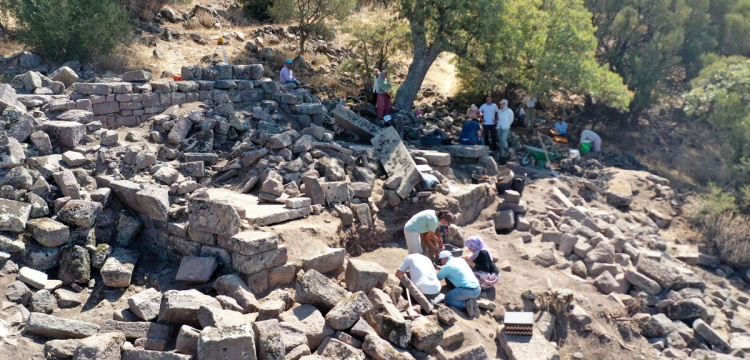 Aigai Antik Kenti’nde Demeter’e Adanmış Tapınak Gün Yüzüne Çıkarılıyor