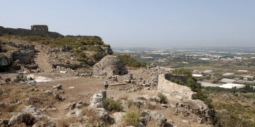 Sillyon Antik Kentindeki Zaman Tuneli Cadde Ortaya Çıkarıldı