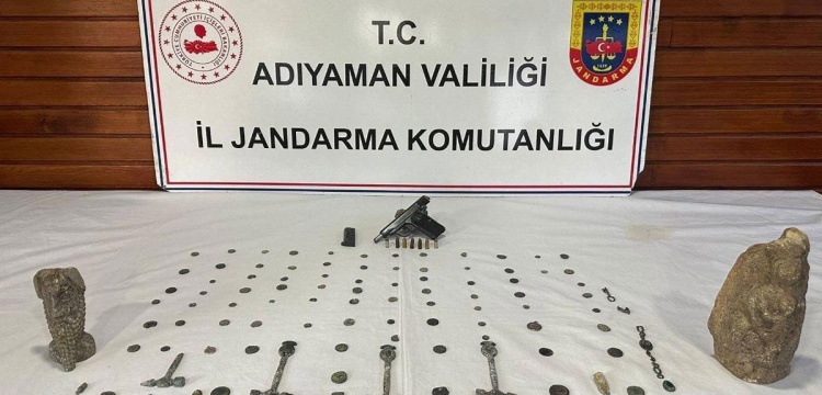 Adıyaman'da Tarihi Eser Kaçakçılığından 4 Şüpheli Yakalandı