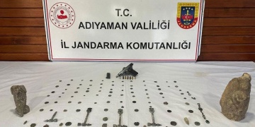 Adıyamanda Tarihi Eser Kaçakçılığından 4 Şüpheli Yakalandı