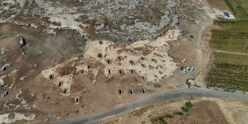 Tharsa Antik Kentinde 8 Oda Mezarı Ortaya Çıkarıldı