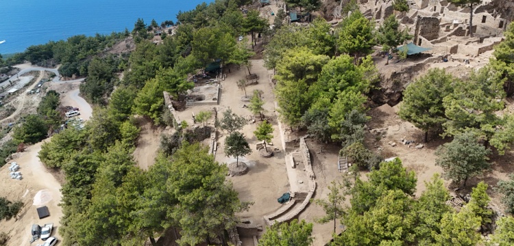 Syedra Antik Kenti’nde 1800 Yıllık Stadyum Gün Yüzüne Çıkarıldı