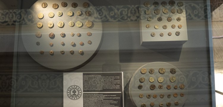 ABD, 10 Yıl önce yakalanan 83 Roma devri sikkesini Türkiye'ye iade etti