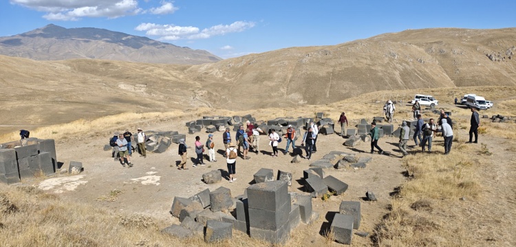 Urartu’nun Taşla Yazdığı Tarih: Kef Kalesi’ne Uluslararası Ziyaret