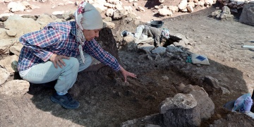 Çayönü Tepesi Kazılarında Yeni Mezar Alanları Ortaya Çıkarıldı: Neolitikten Tunç Çağına Gömü Gelenekleri