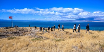 Ayanis Kalesi: Urartu Mirası Van Gölünün Yeni Turizm Cazibe Noktası