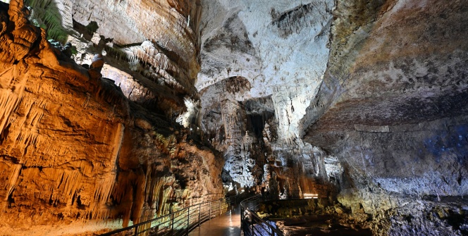 Lübnan Caita Mağarası (Jeita Grotto Cave)