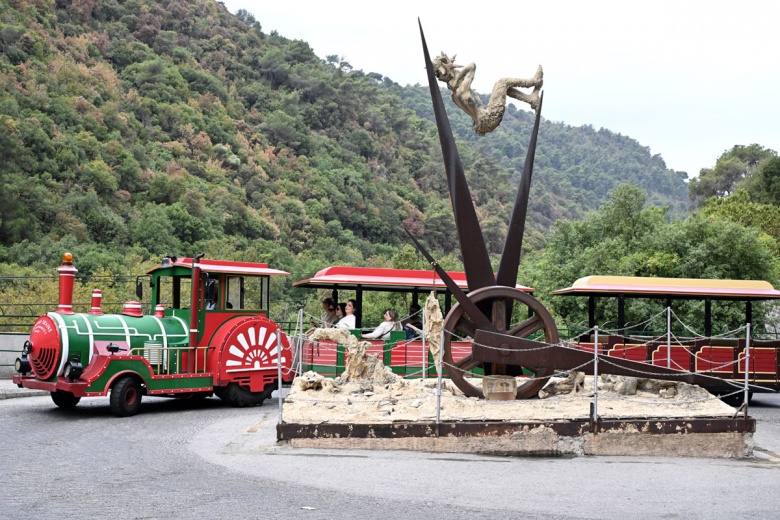Lübnan Caita Mağarası (Jeita Grotto Cave)