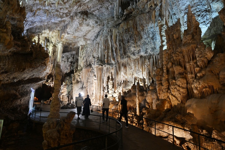 Lübnan Caita Mağarası (Jeita Grotto Cave)