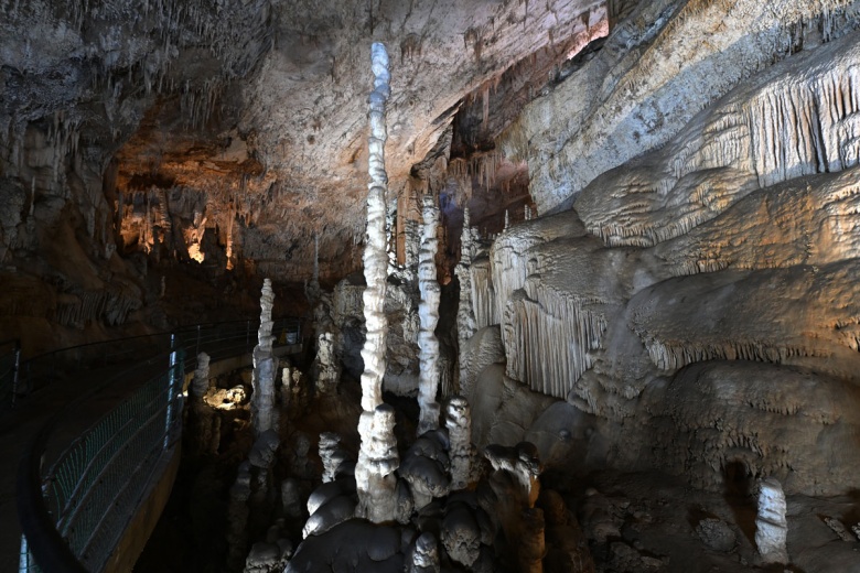 Lübnan Caita Mağarası (Jeita Grotto Cave)