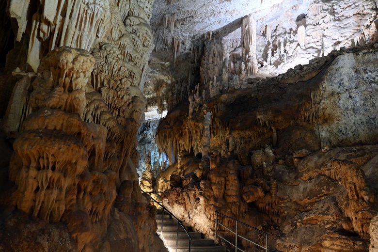 Lübnan Caita Mağarası (Jeita Grotto Cave)