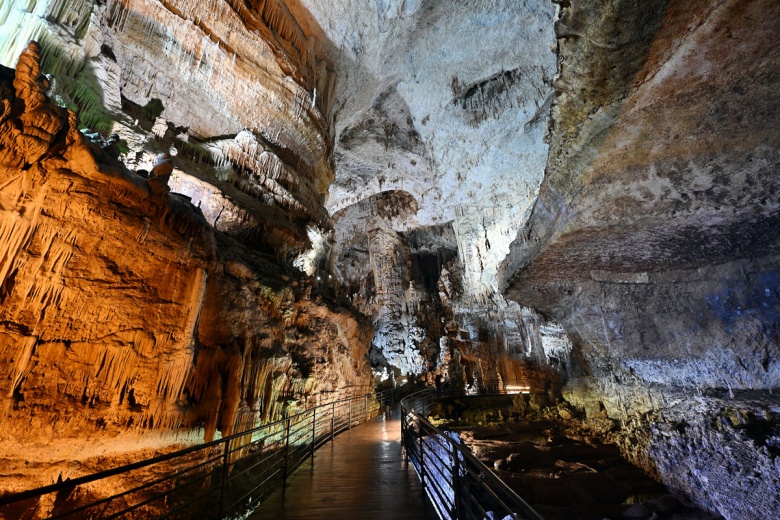 Lübnan Caita Mağarası (Jeita Grotto Cave)