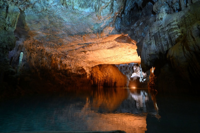 Lübnan Caita Mağarası (Jeita Grotto Cave)