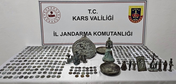 Kars’ta Tarihi Eser Kaçakçılığına Darbe: 5 Zanlı Tutuklandı