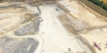 Oxfordtaki 166 Milyon Yıllık Dinozor Yolu, Yeni Kazılarda Ortaya Çıkarıldı