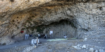 Bitlis Delikli Mağarada 8 Bin Yıllık Yaşam İzleri Gün Yüzüne Çıkarılıyor