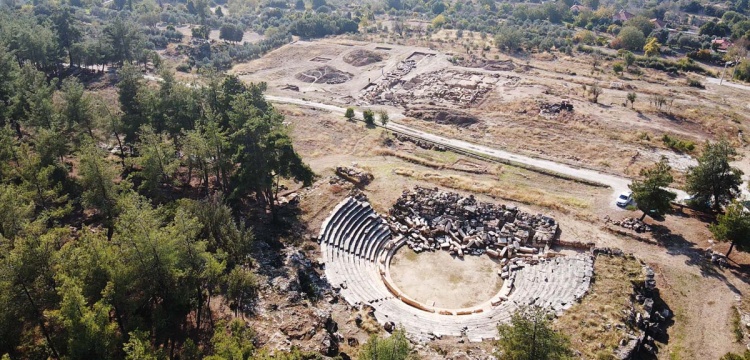 Hyllarima Antik Kenti’nde Agora Gün Yüzüne Çıkıyor: 2300 Yıllık Ticaret Alanı Ortaya Çıkarıldı